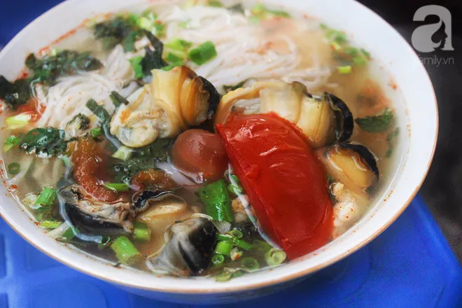 4 quán bún ốc cổ truyền hàng chục năm tuổi nếu không biết, đừng nhận là  sành ăn ở Hà Nội