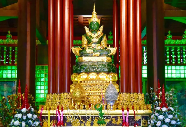 Chùa Phật Ngọc Wat Phra Kaew Linh Thiêng Bangkok