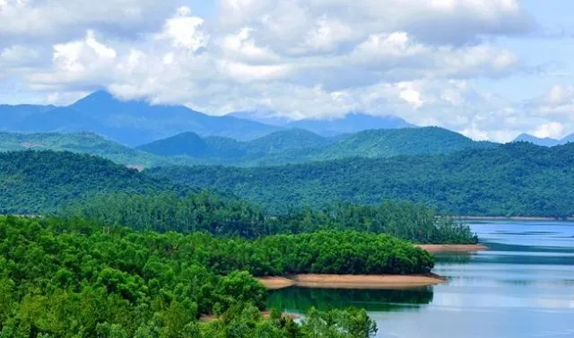 Hồ Phú Ninh - Thiên đường du lịch sinh thái - Vntrip.vn