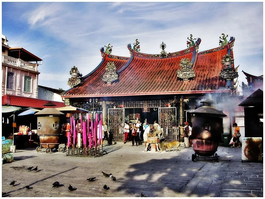Must Visit Places: Kuan Yin Temple | Lexis Suites® Penang