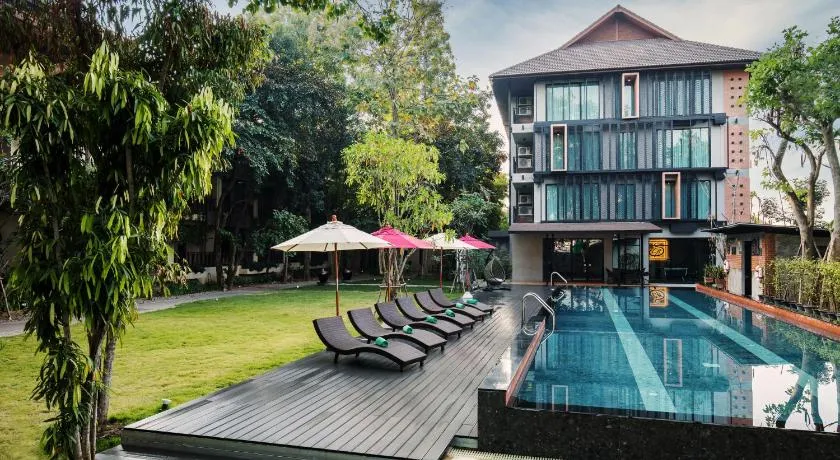Khách sạn Siripanna Villa Resort & Spa với khuôn viên ngoài trời thích hợp với gia đình có trẻ nhỏ