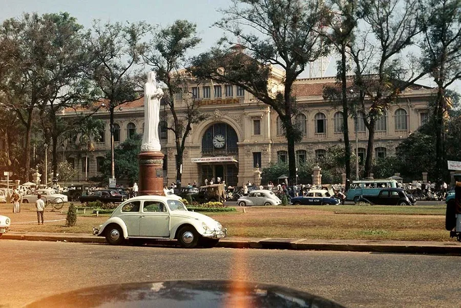 Bưu điện Sài Gòn xưa