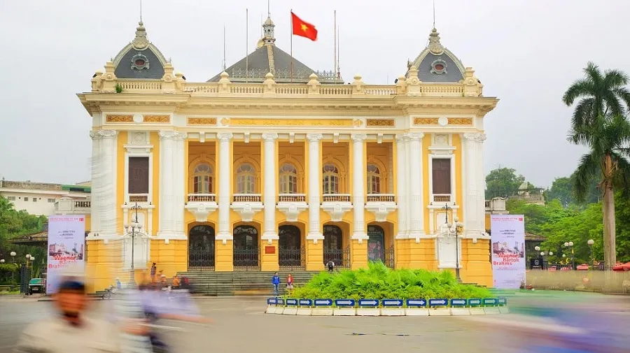 The peaceful beauty of Hanoi Opera House