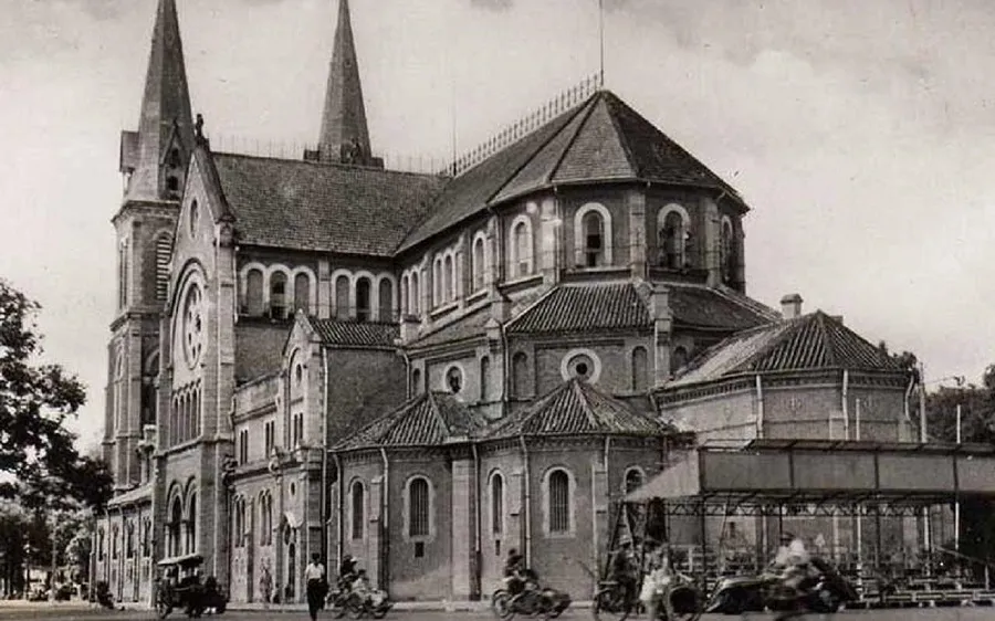 Nhà thờ Đức Bà Hồ Chí Minh trước khi được tu sửa