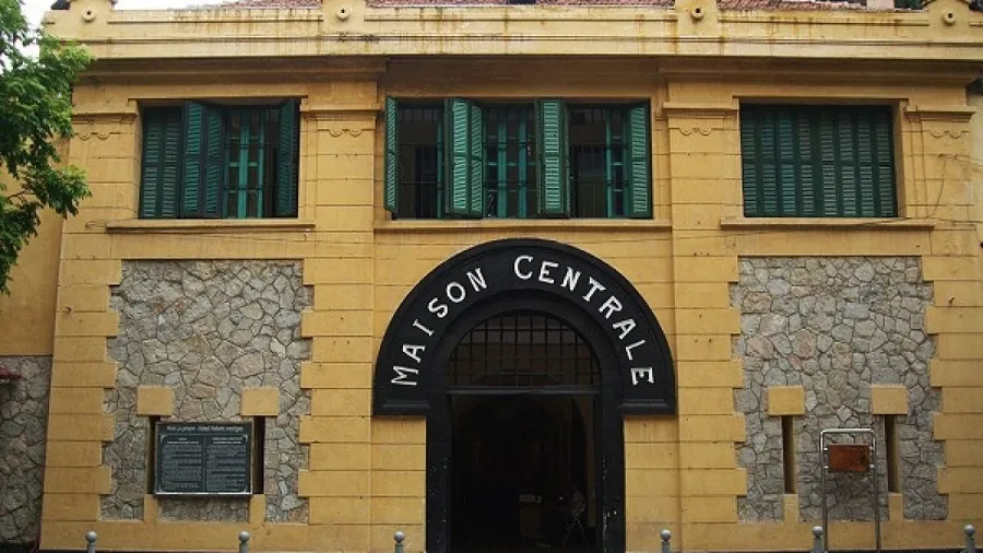 Nhà tù Hỏa Lò tại Hà Nội