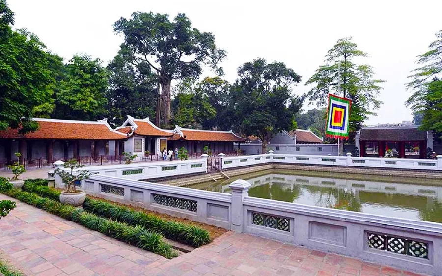 Ho Giam is quiet in the heart of the Temple of Literature
