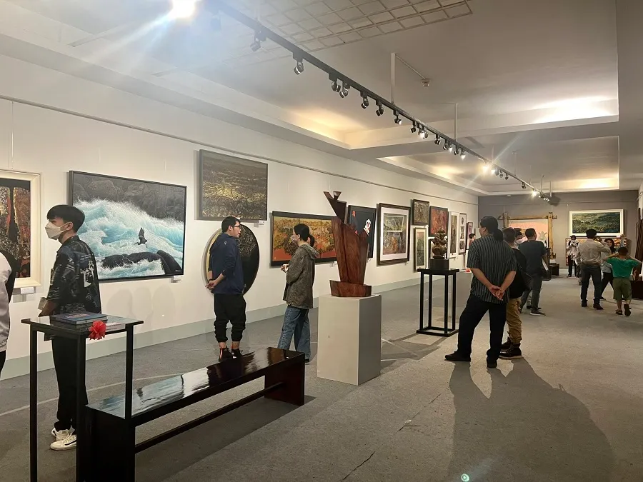 The museum's art space attracts a large number of visitors