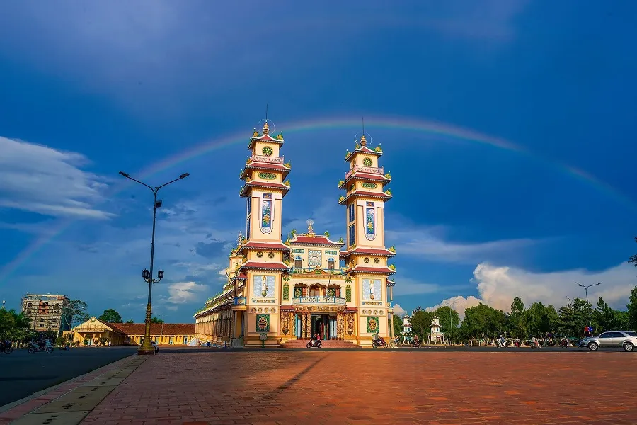 Tay Ninh Holy See with new architectural style
