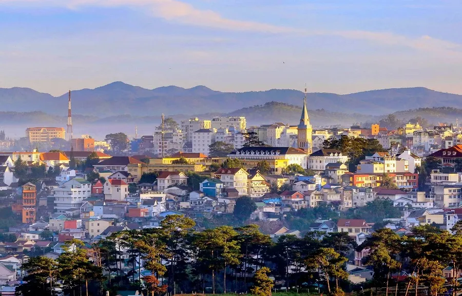 Dalat tour 3 days 2 nights with attractive destinations
