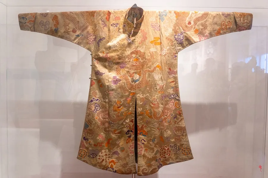 Ancient costumes of the Nguyen Dynasty
