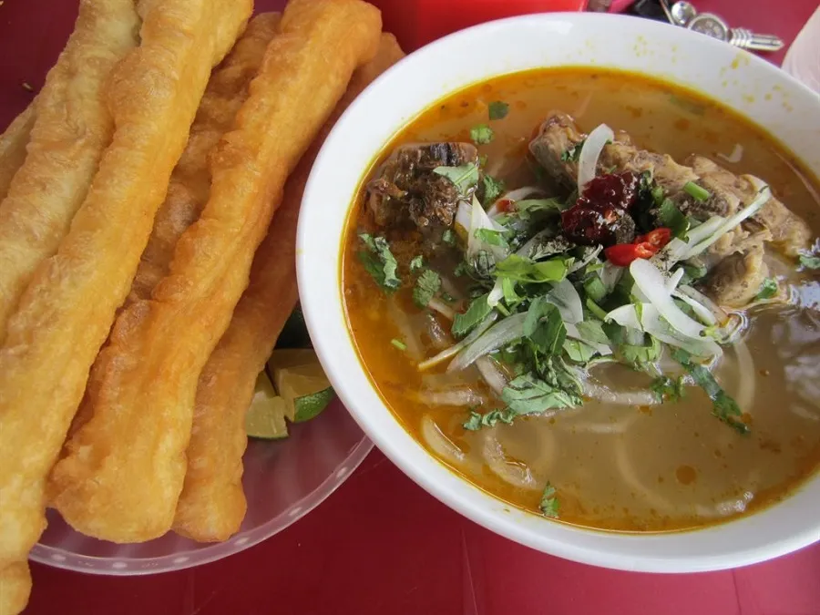 Banh Canh is served with many different vegetables to enhance the flavor