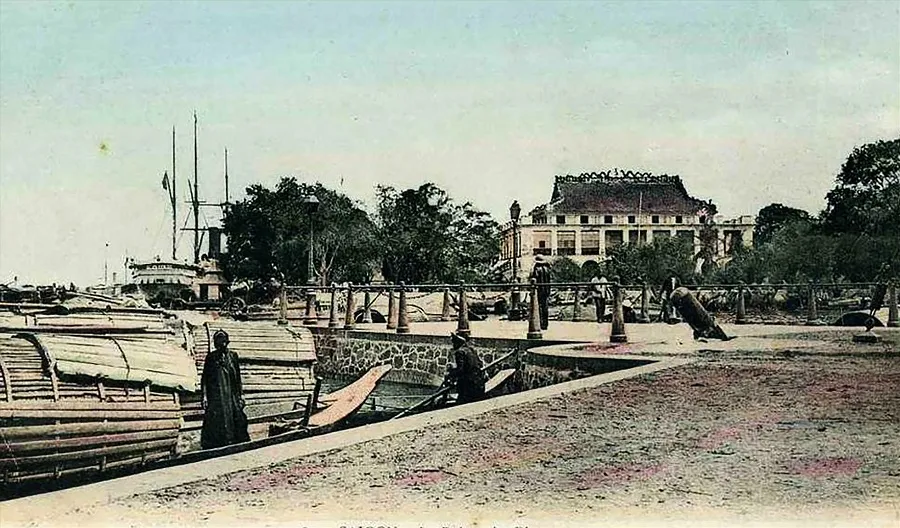 The authenticity of Nha Rong port in the old days