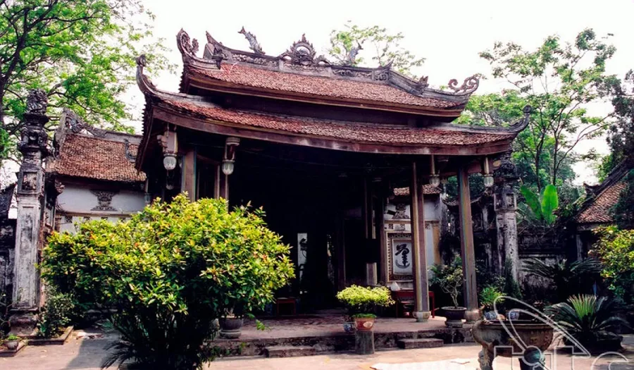 Ancient and majestic Dong Tu Chu Chu Temple
