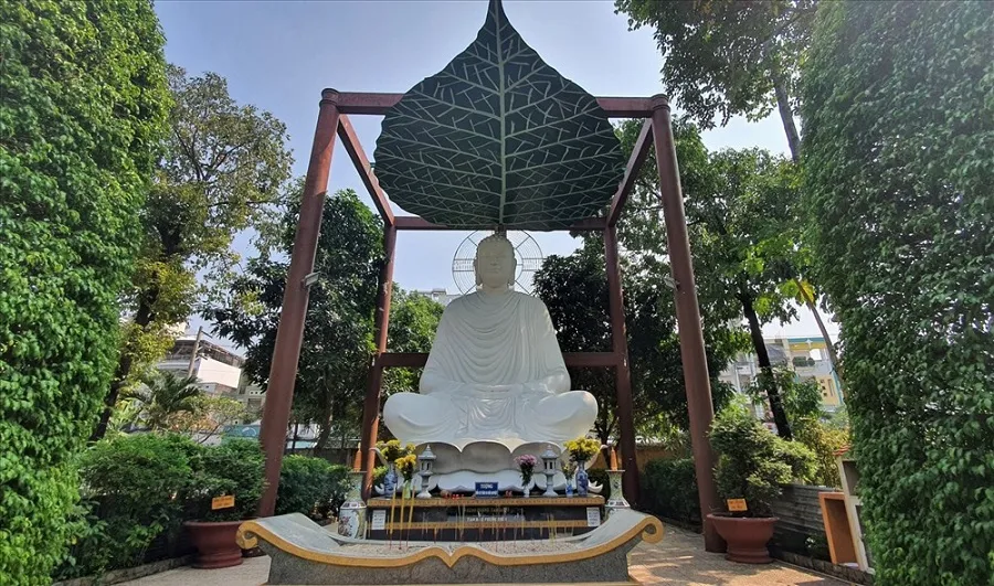 Bodhisattva statue at the temple yard
