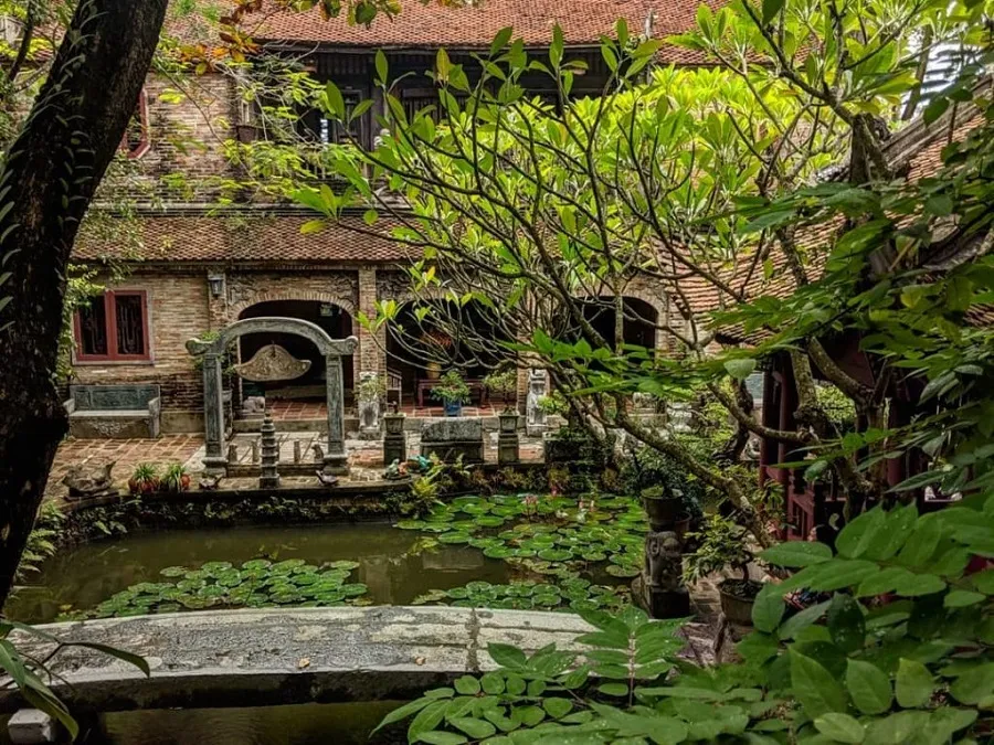 Thanh Chuong Viet Palace has a mysterious ancient look