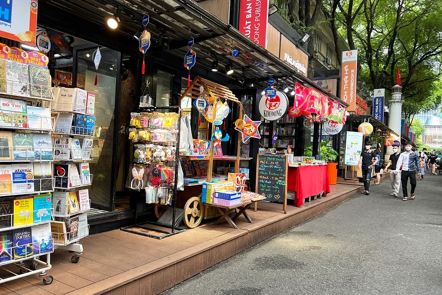 Book street with many eye-catching shops

