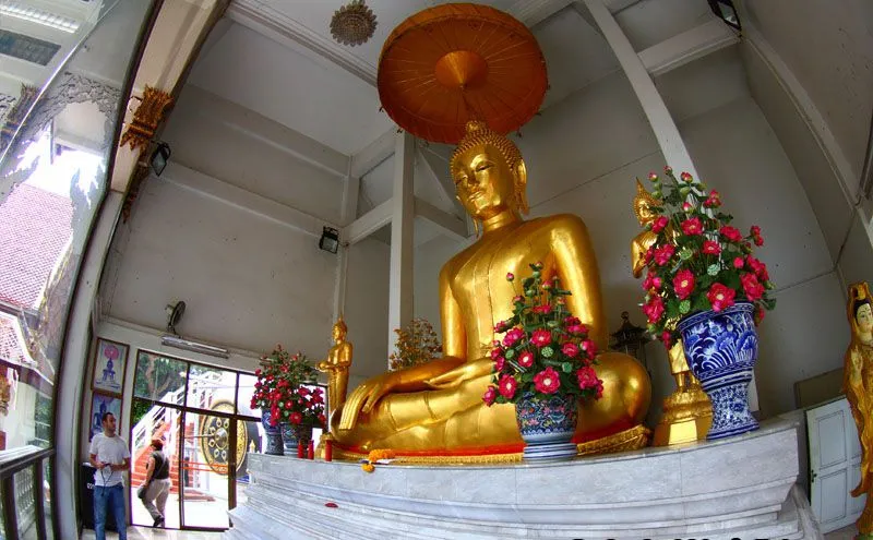 Chùa Núi Vàng Wat Saket ở Bangkok
