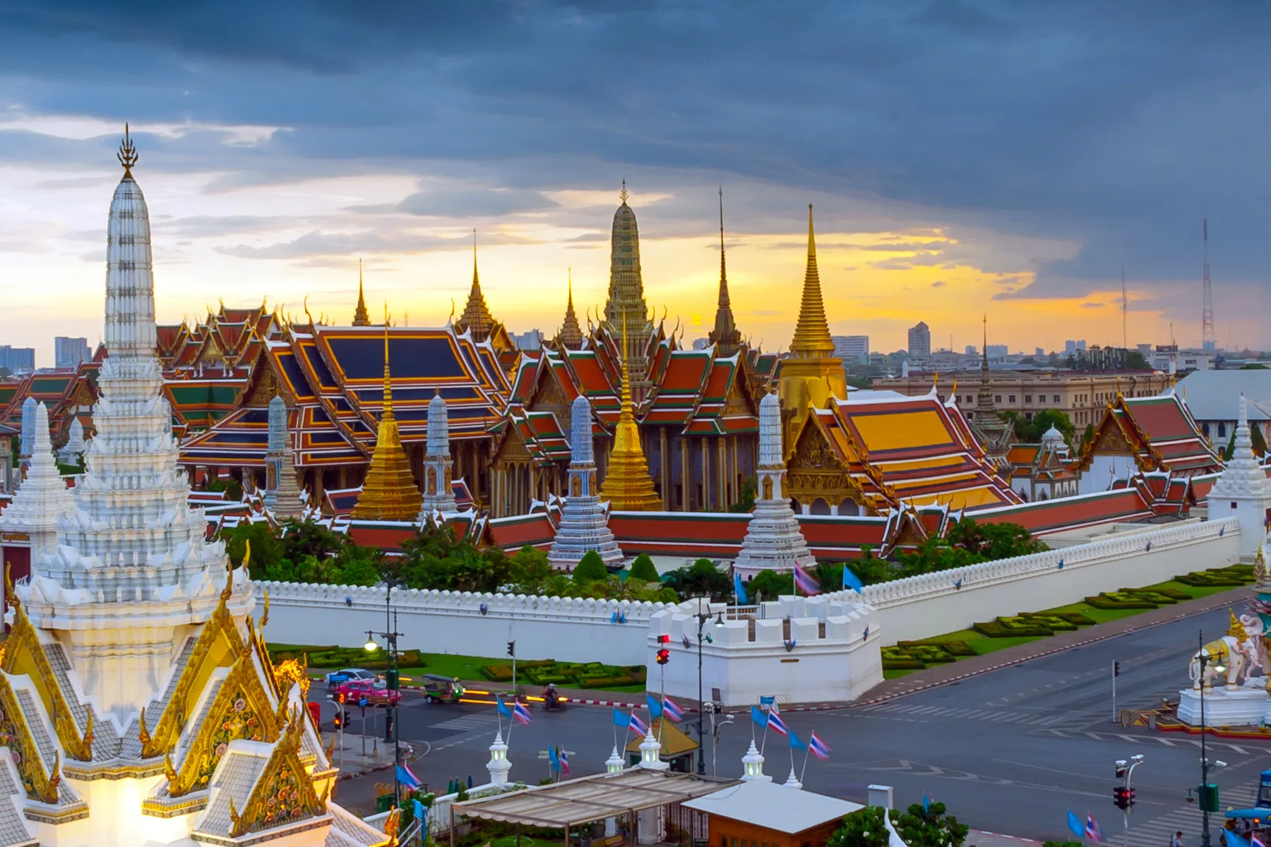 Wat Phra Kaew (Temple of the Emerald Buddha) – Smarthistory