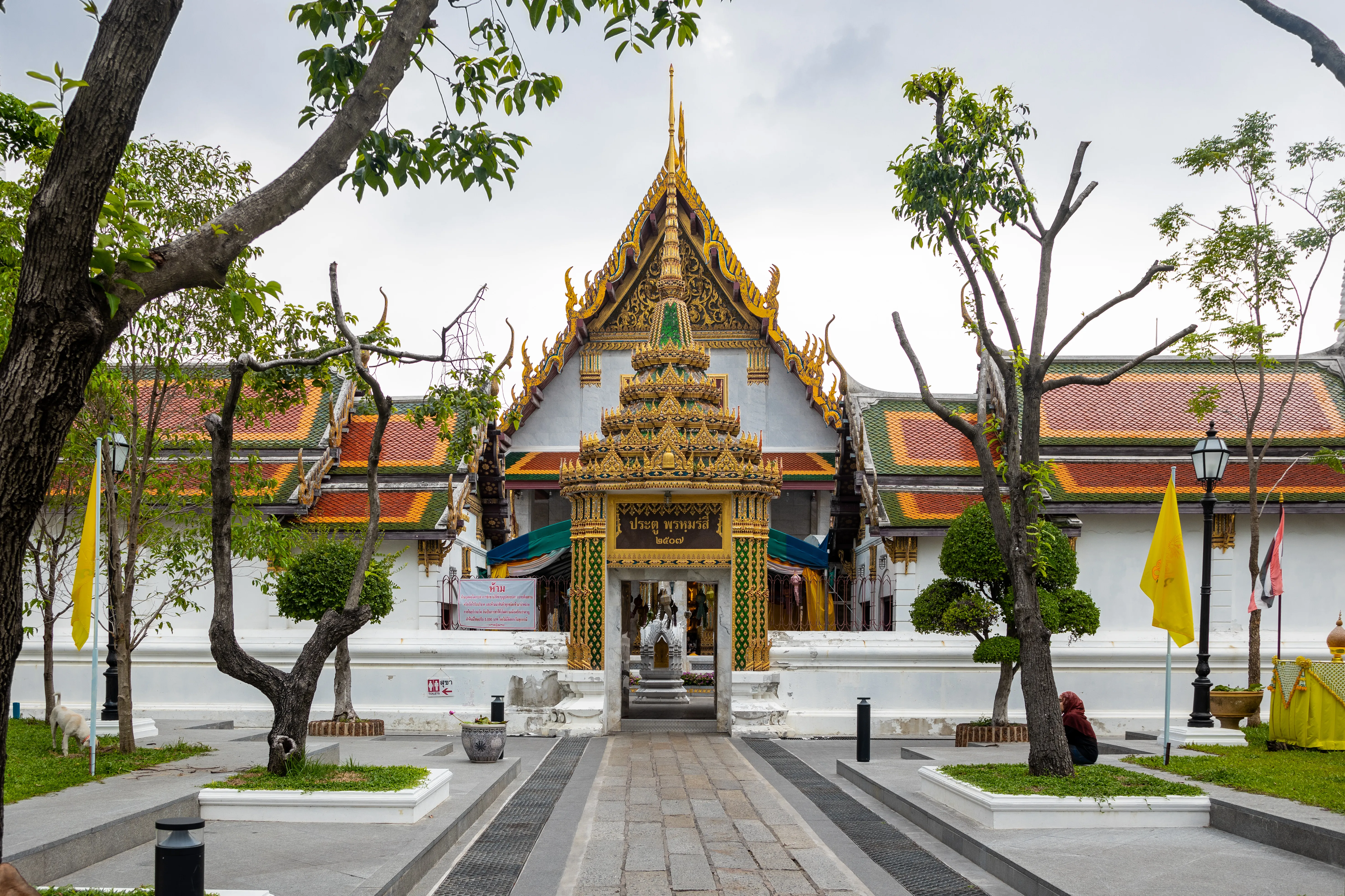 Wat Rakhangkhositaram - Wikipedia