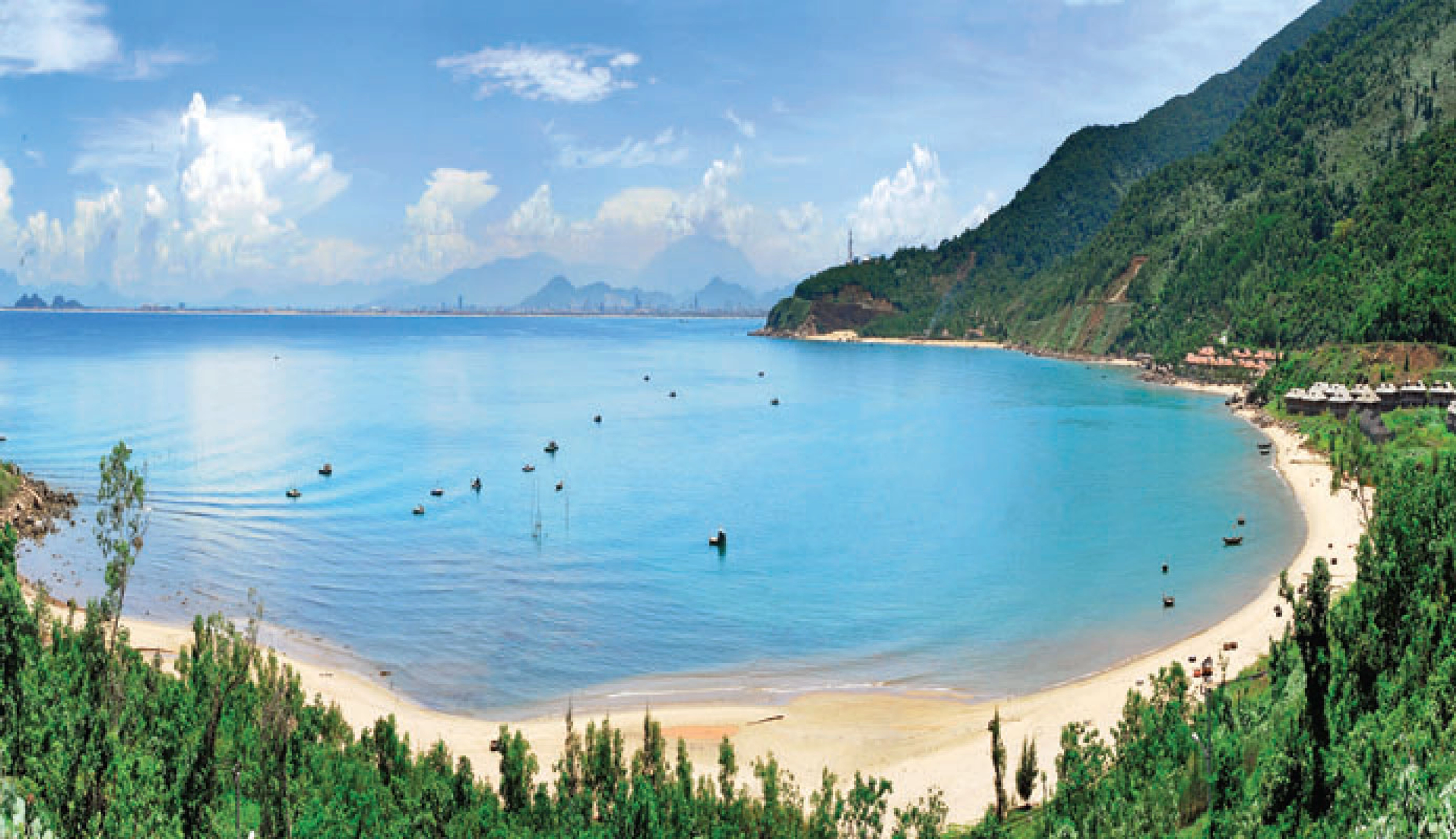 Non Nuoc Beach - One of the 6 most beautiful beaches on the planet