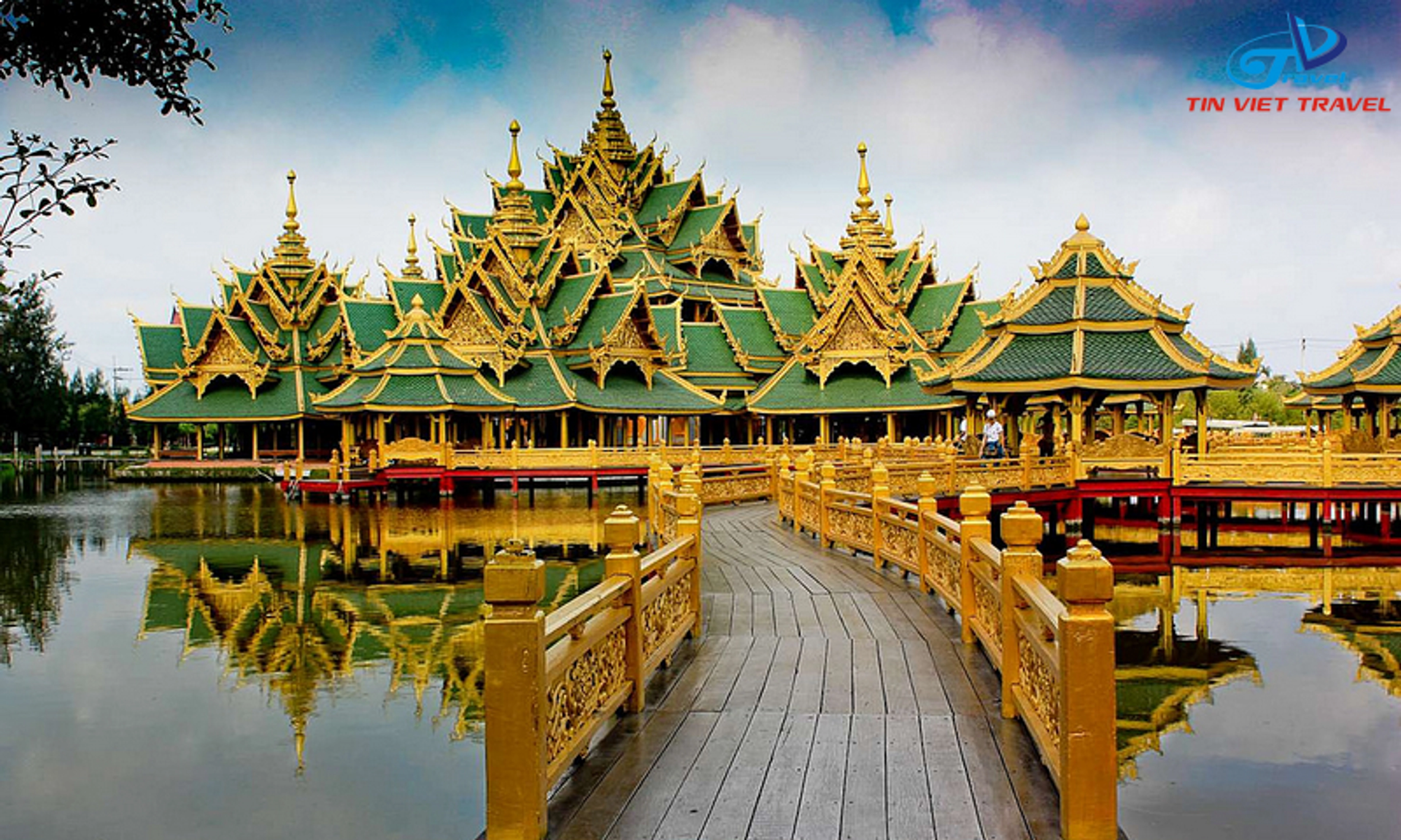 Wat Hua Lamphong là một ngôi chùa nổi tiếng tại Bangkok, Thái Lan