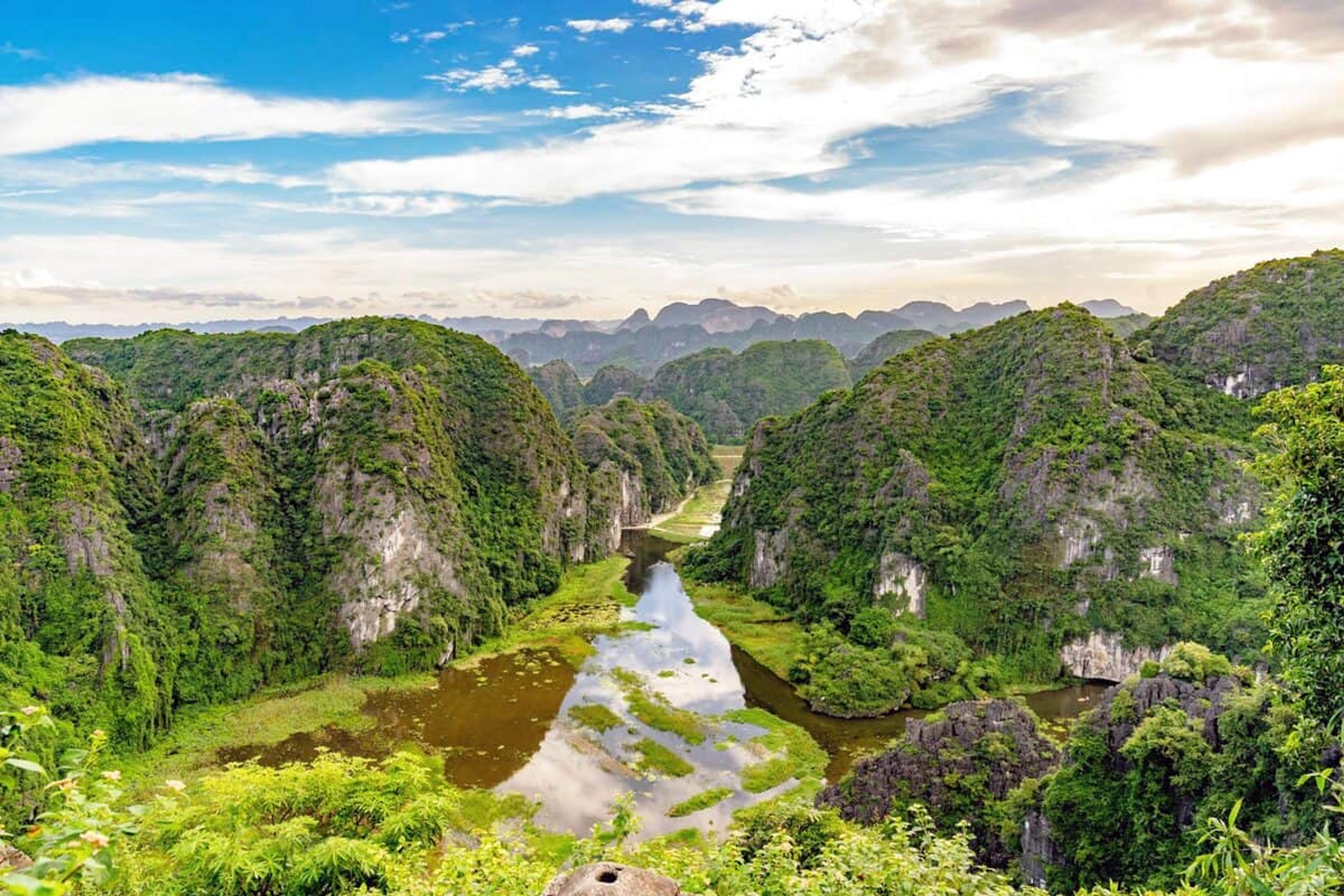 Secrets of Trang An's Famous Check-In Spots: A Journey to Discover the Mystical Beauty