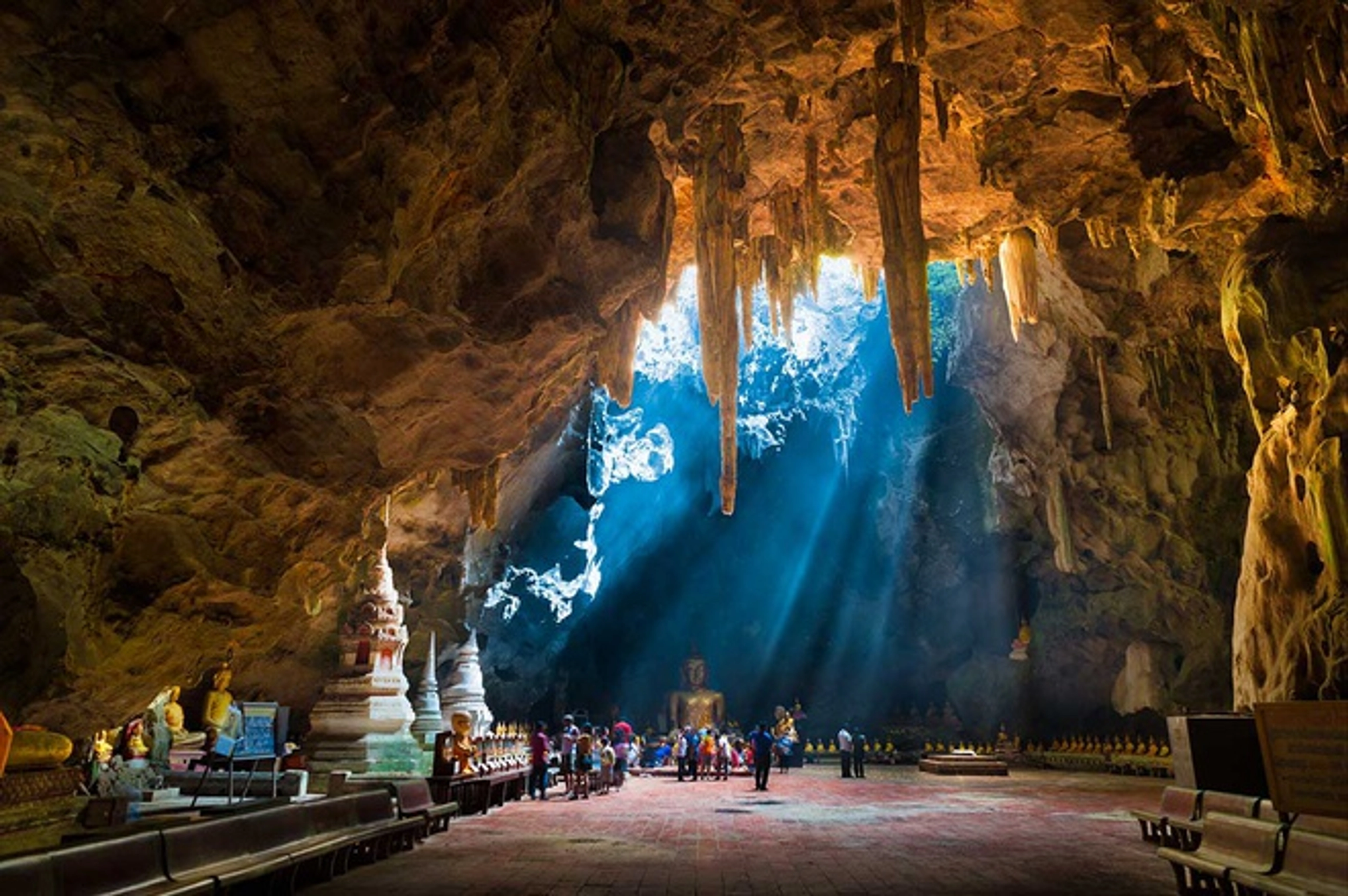 Khám phá những hang động đẹp nhất Thái Lan