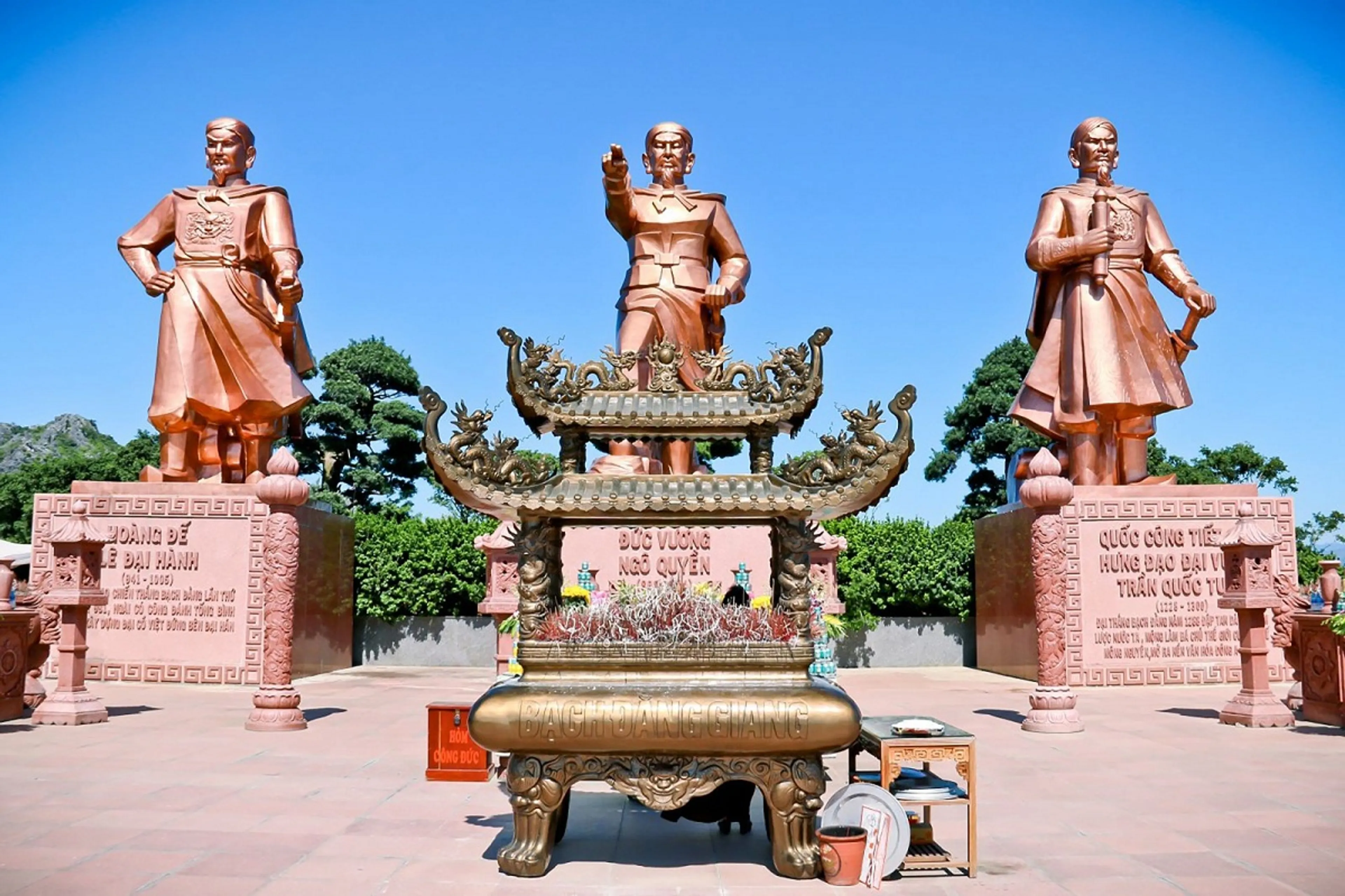 Tour Chùa Cao Linh - Đền Bà Đế - Chùa Hang - Bạch Đằng Giang trong ngày