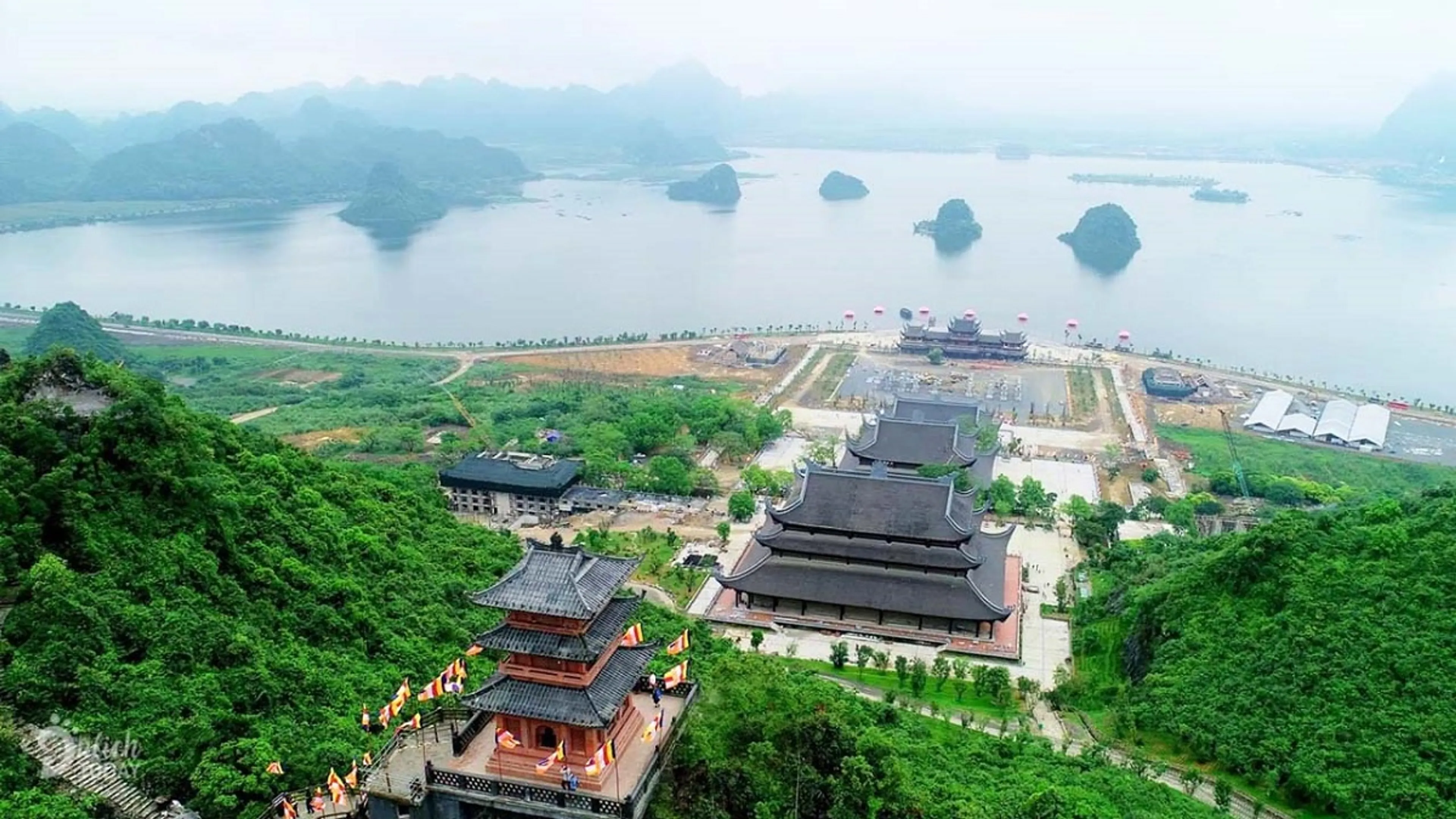 Tham quan chùa Tam Chúc Hà Nam ngôi chùa lớn nhất thế giới