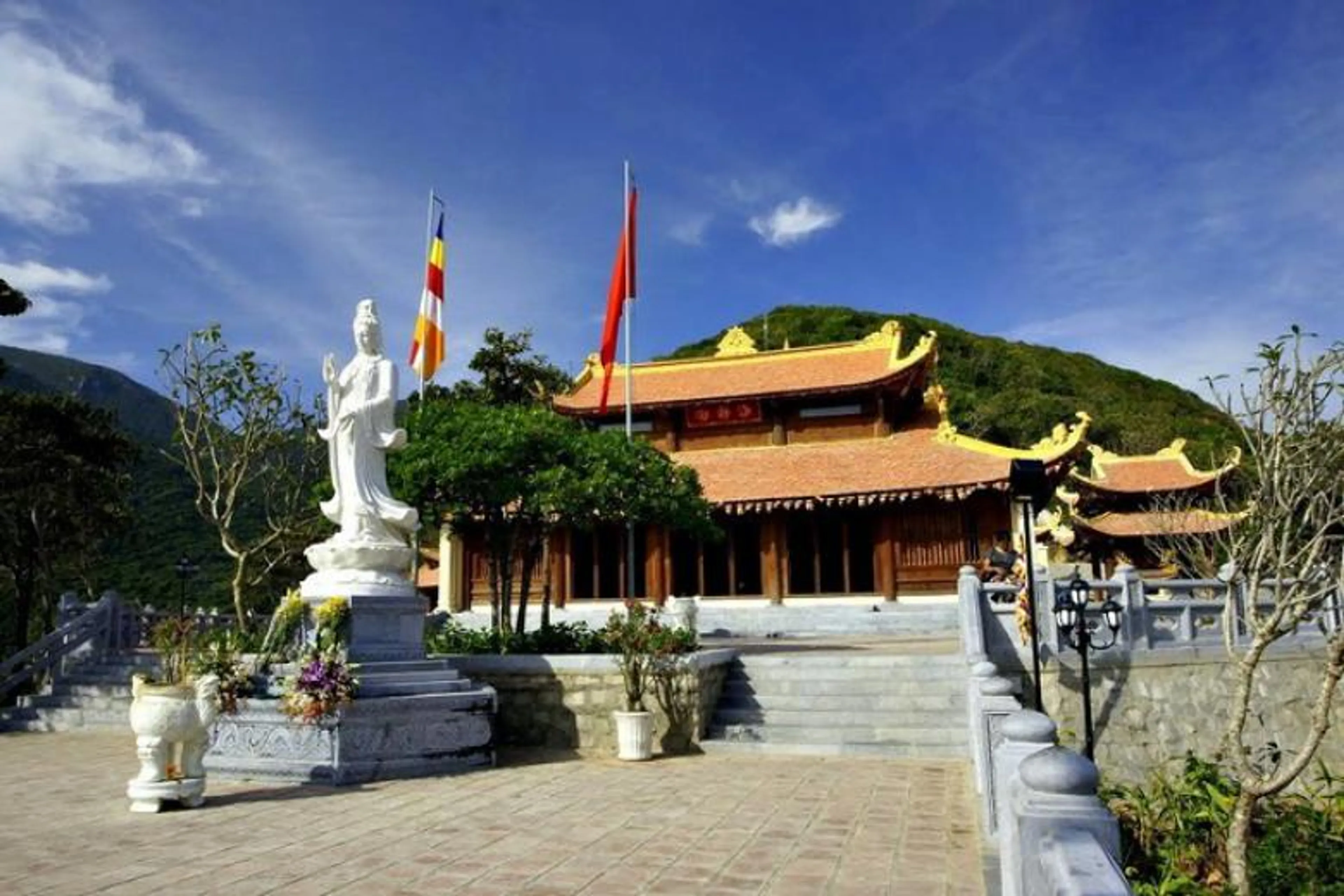 Tour Côn Đảo Tâm Linh 2N1Đ - Bao Vé Tàu Cao Tốc