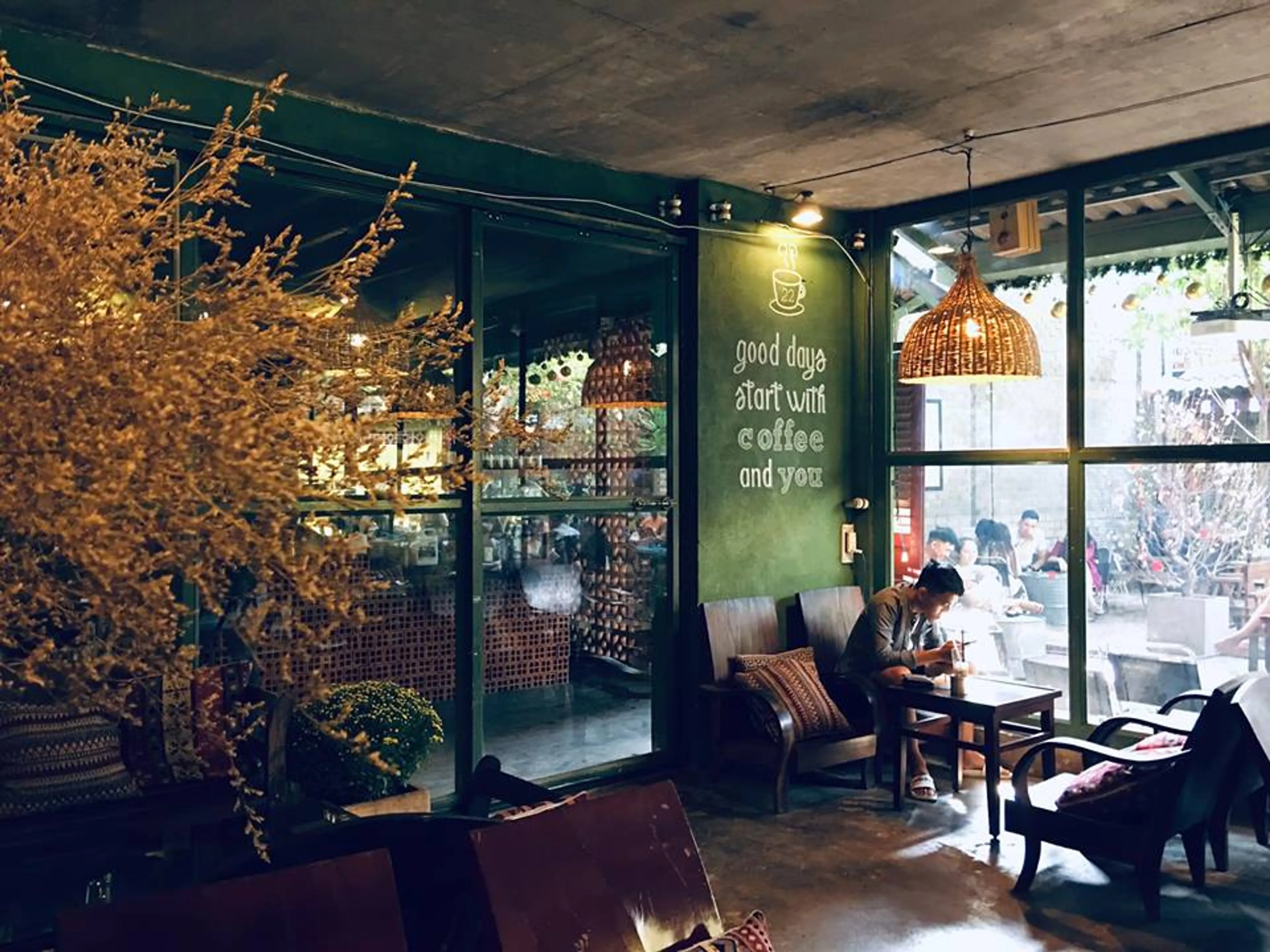 Khám phá top 9 quán cafe 24h cực chill ngay tại Sài Gòn