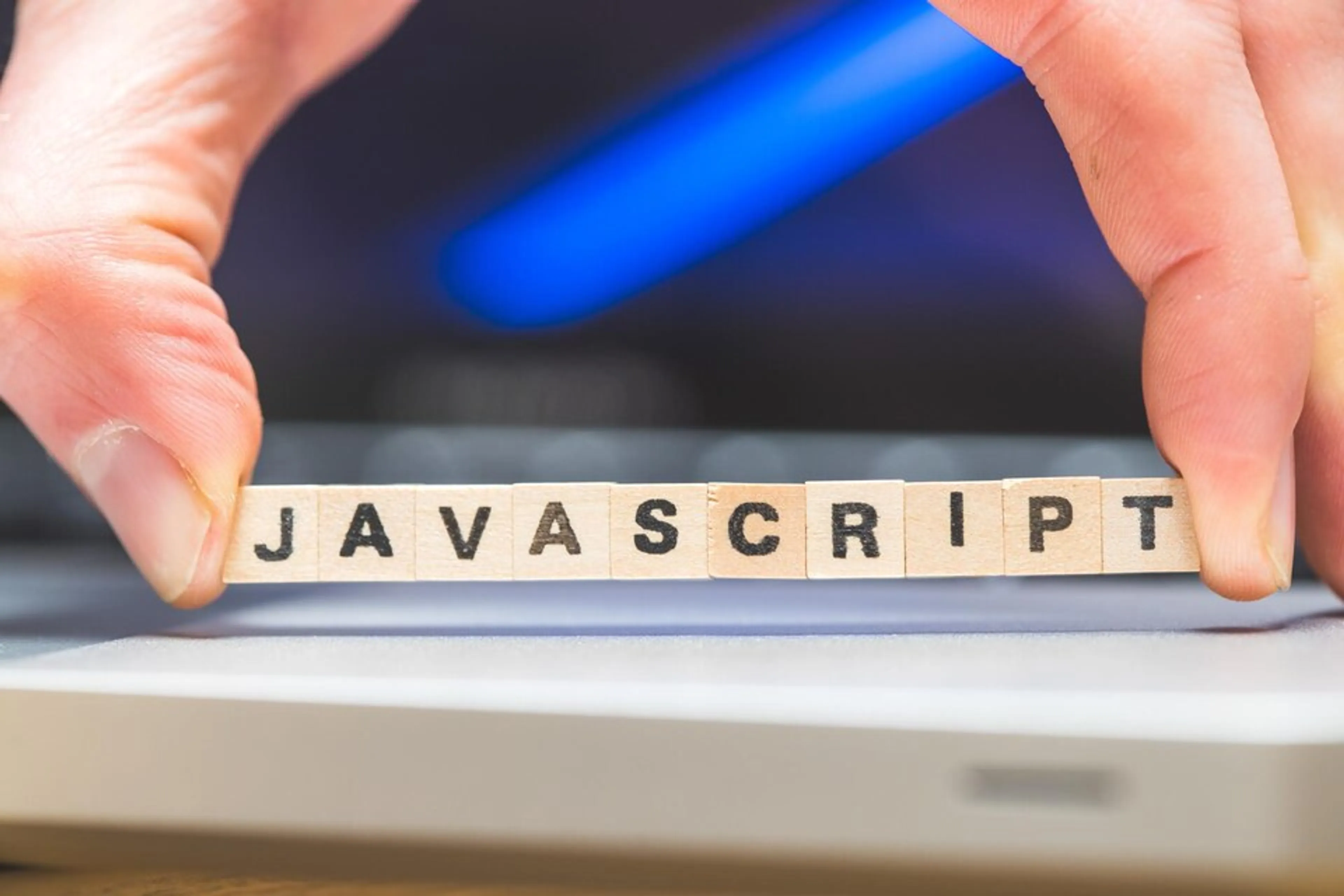 JavaScript là gì và tại sao nó quan trọng đối với lập trình web?