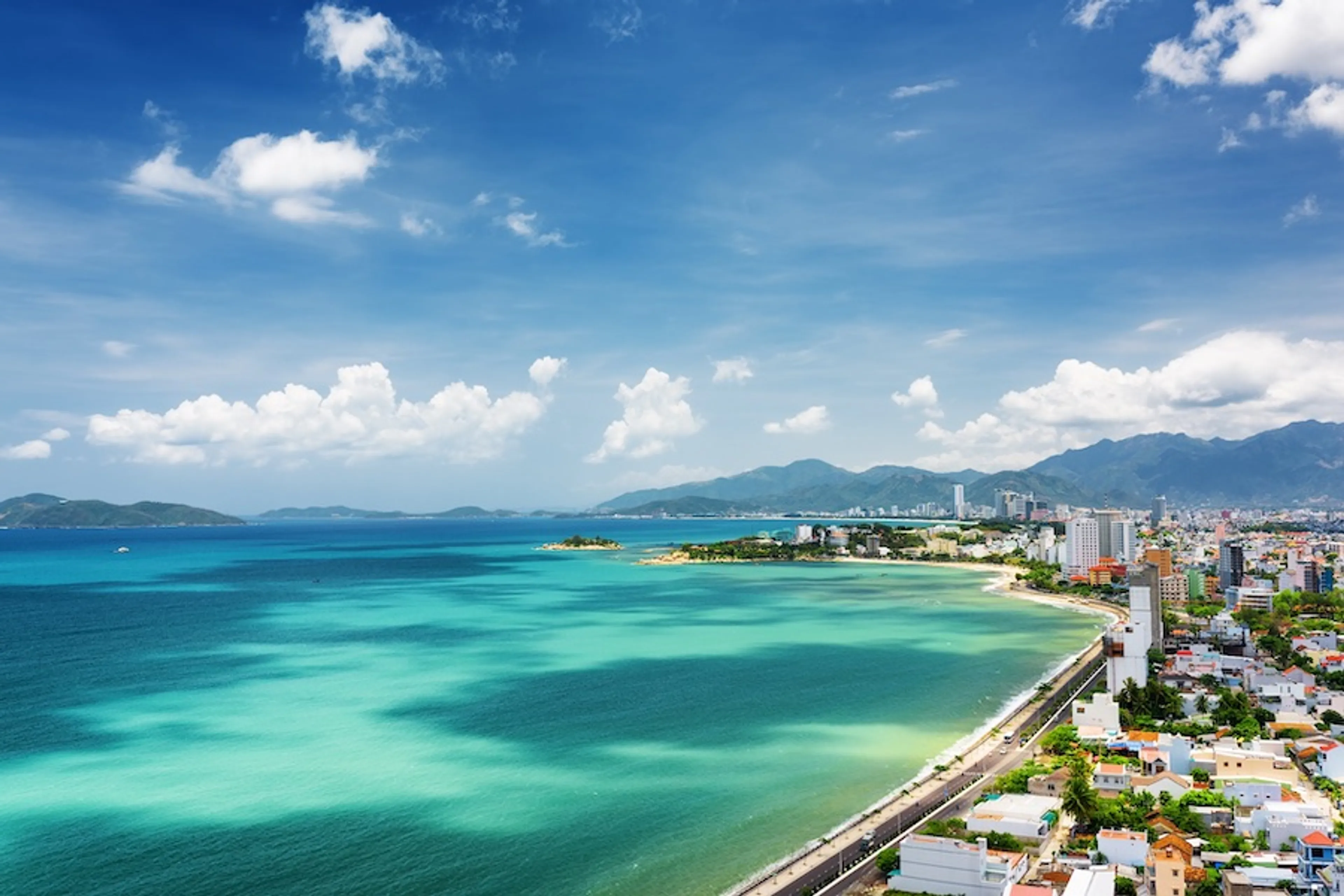 Biển Nha Trang - Bãi biển tuyệt đẹp 