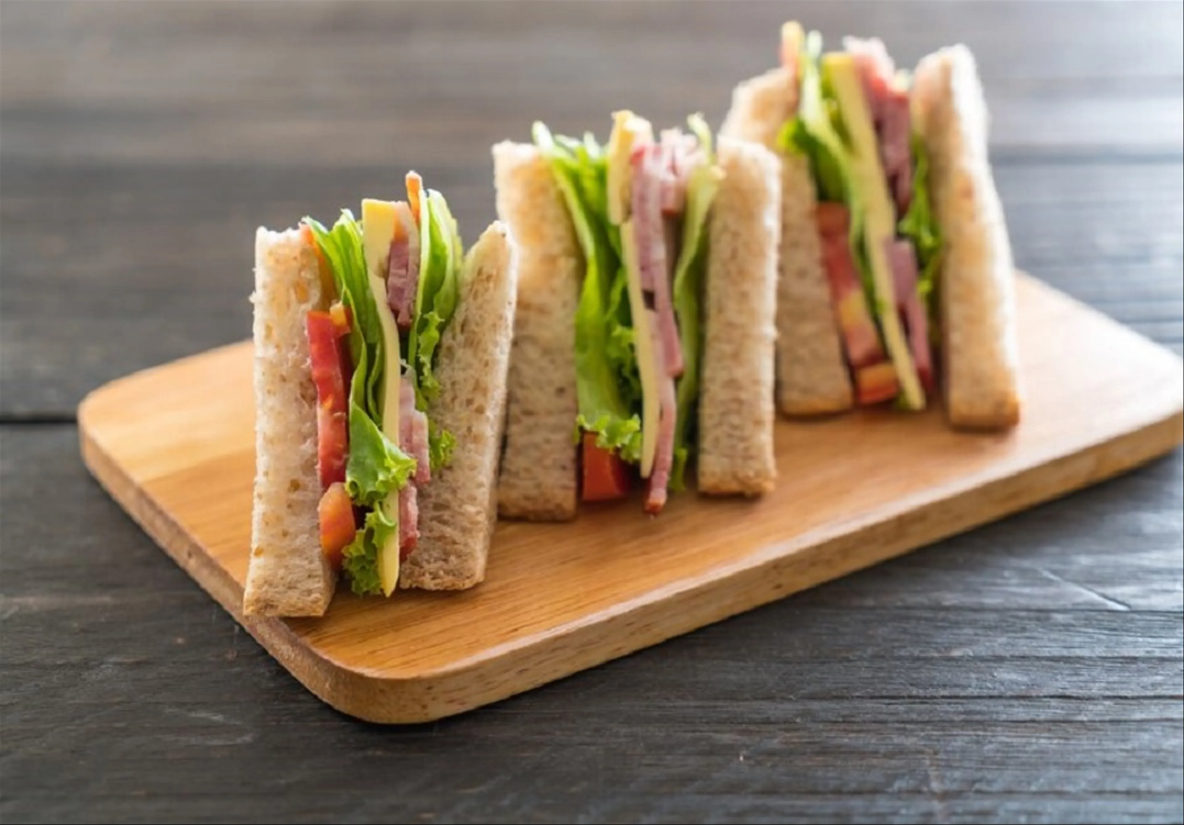 Bánh Sandwich - Món ăn đường phố đa dạng và hấp dẫn