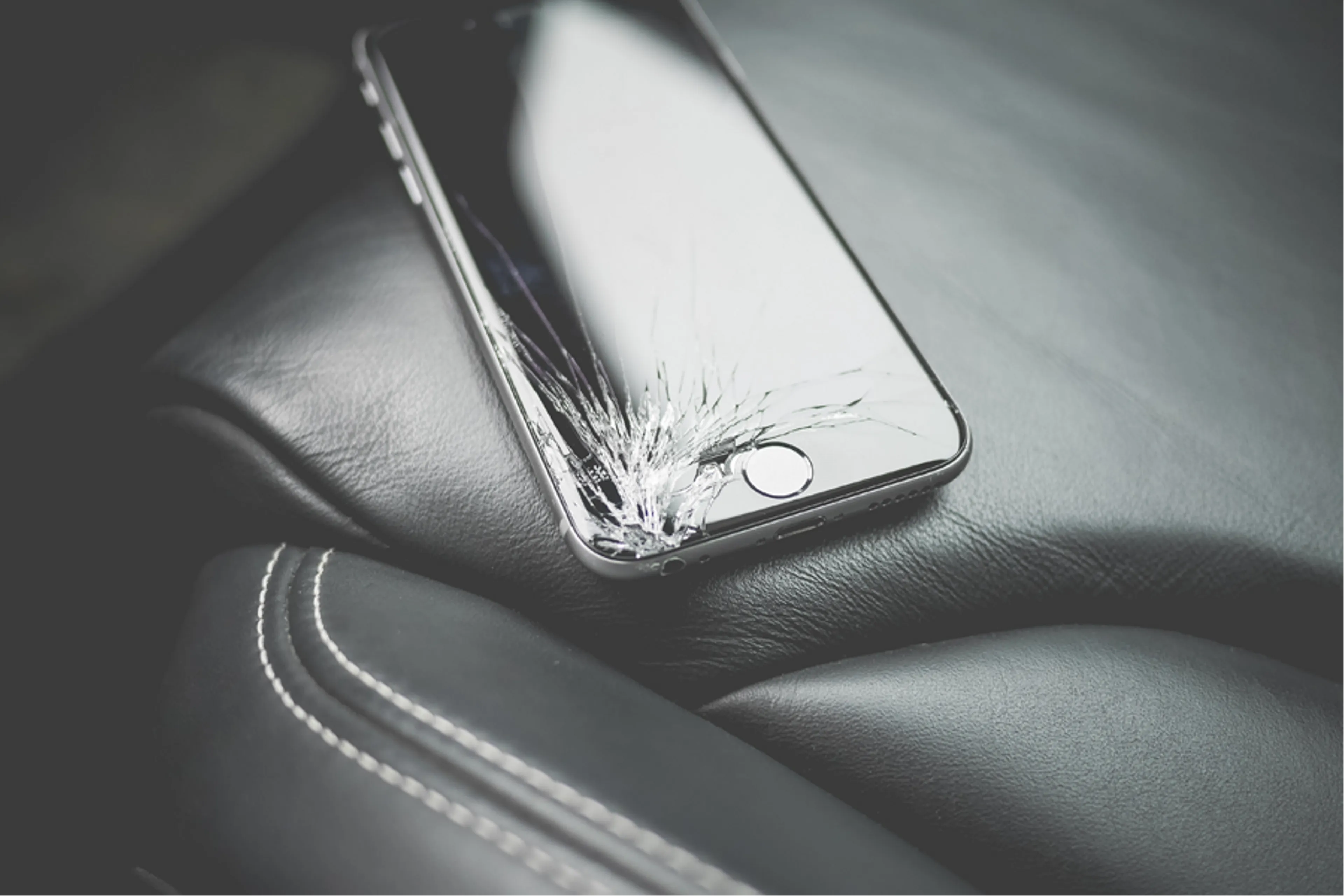 Why Choose Professional Cell Phone Repair?