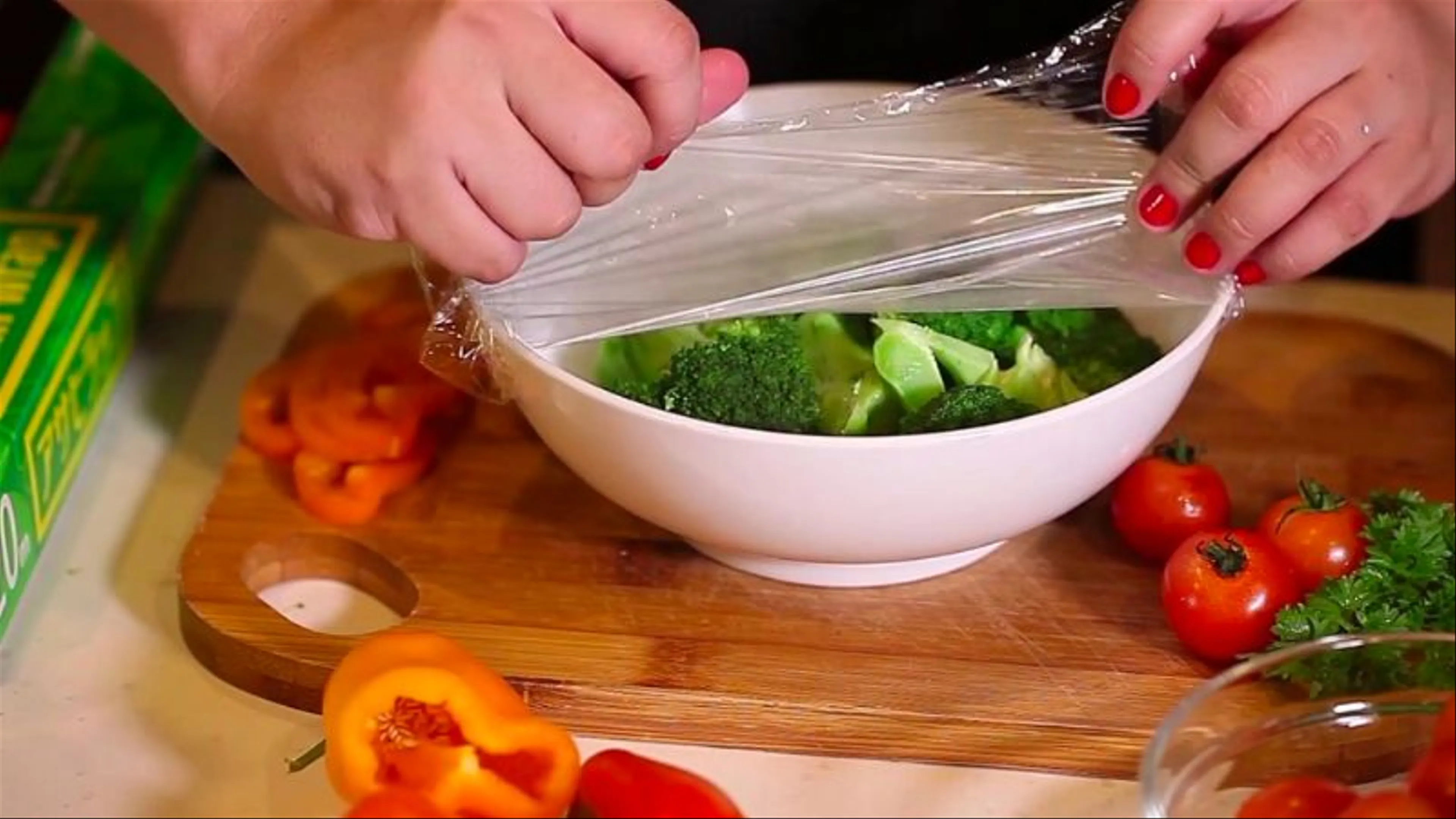 How to boil vegetables in the microwave very quickly