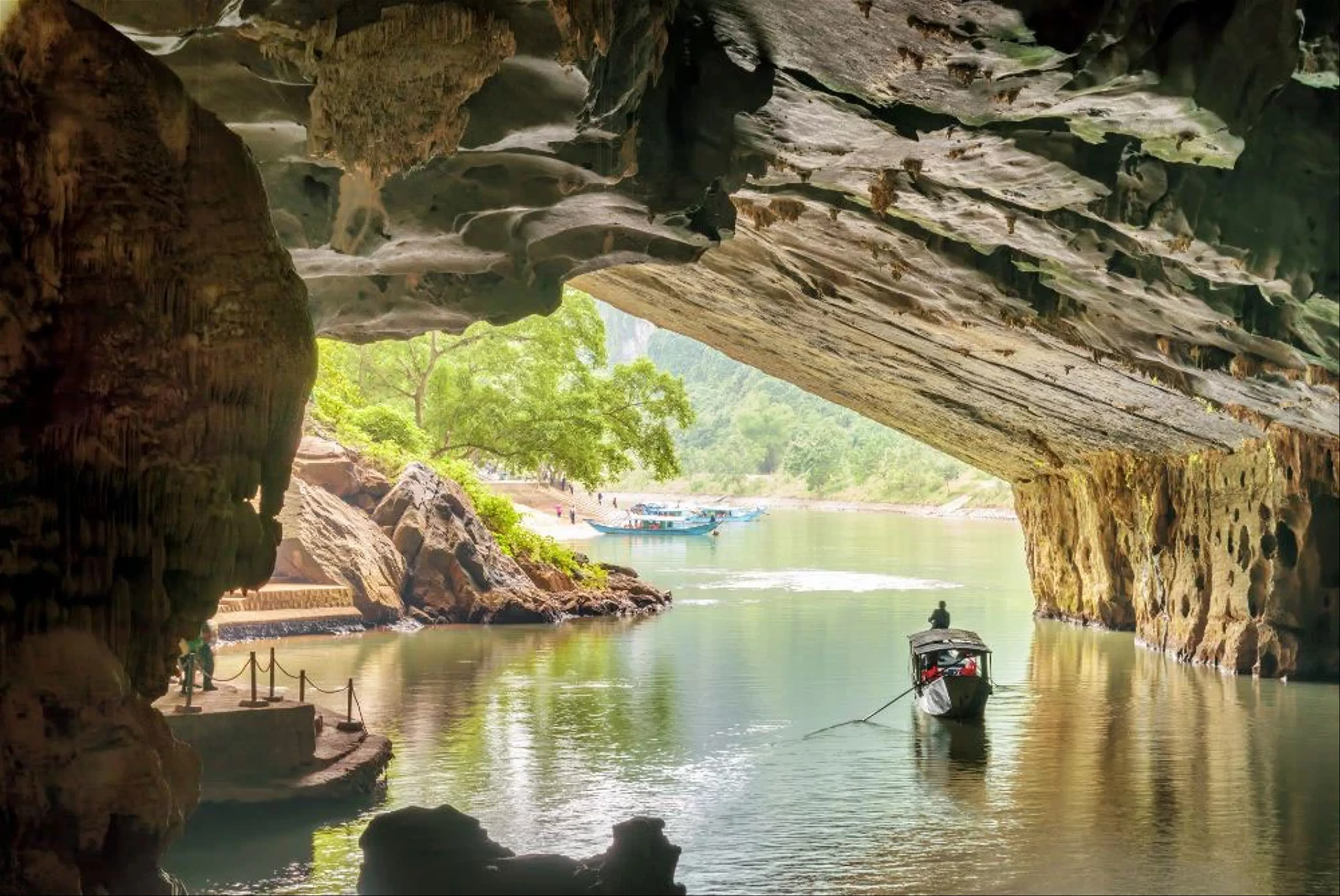 Why a Hang Va Cave Tour Needs to Make Your Bucket List This Year