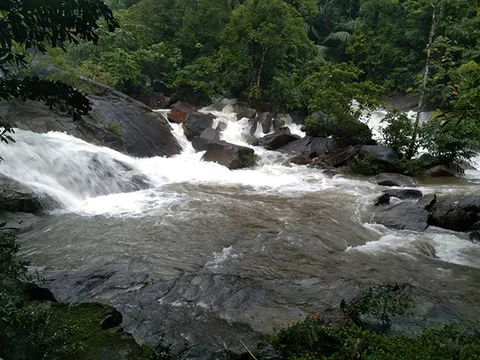 Tha Phae Waterfall