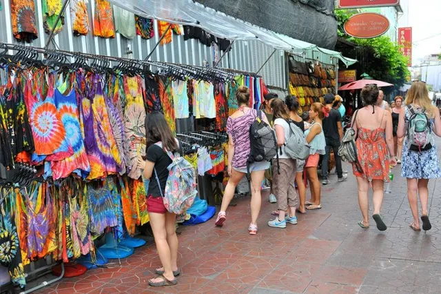 Mua túi xách, quần áo, phụ kiện ở đâu tại Bangkok?