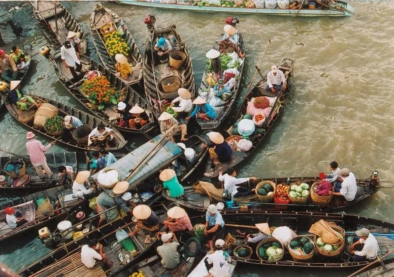 Lịch Sử Hình Thành Chợ Nổi