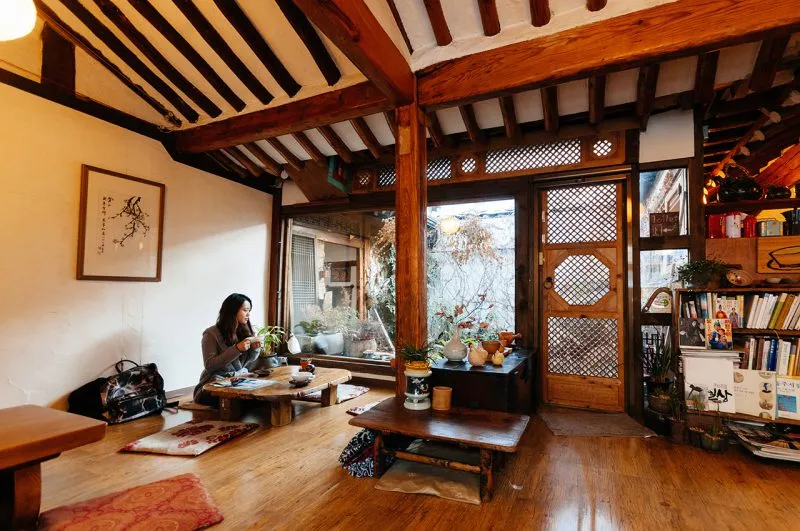 Exploring Ikseon-dong's Charming Tea Houses