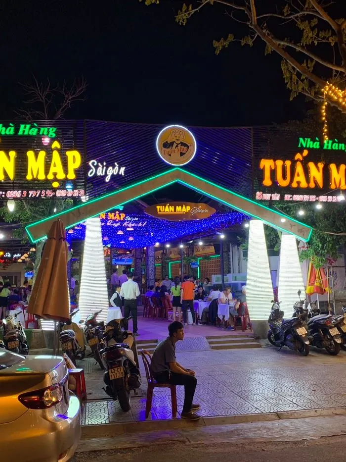 Không Gian Và Phong Cách Phục Vụ