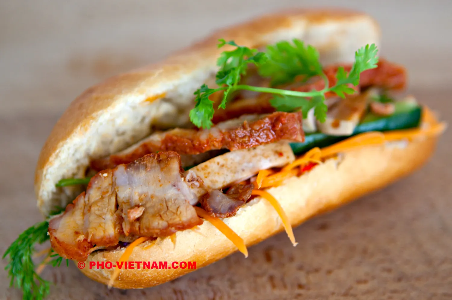 Regional Variations: How Pho and Banh Mi Differ Across Vietnam