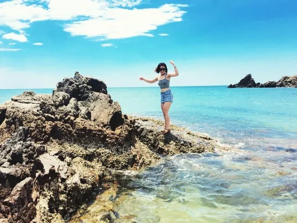 Bãi Đá Nhảy Quảng Bình - thích thú với những góc ảnh giản dị nhưng đẹp mê  mệt - PYS Travel