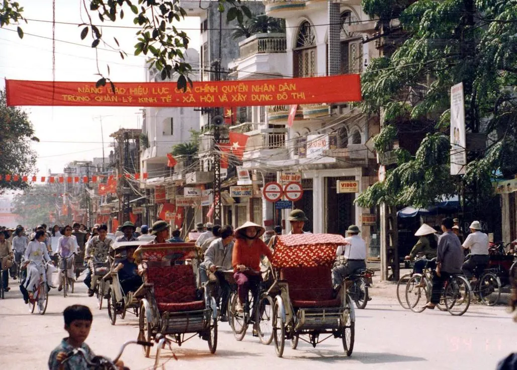 Lưu Giữ Khoảnh Khắc Qua Ống Kính