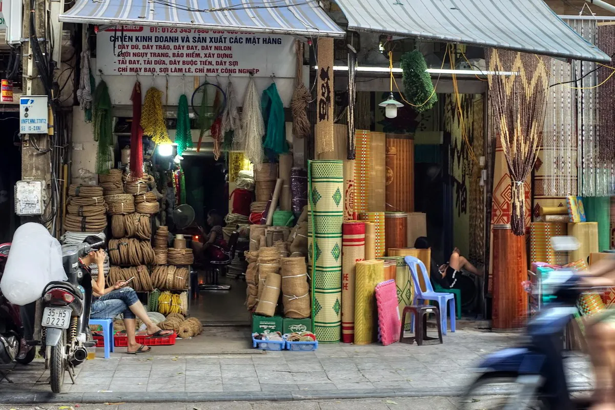 Giới thiệu về phố Hàng Chiếu