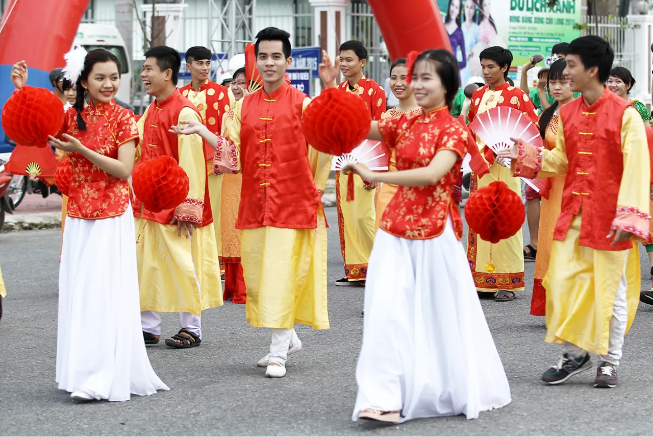 Trải Nghiệm Văn Hóa Người Hoa