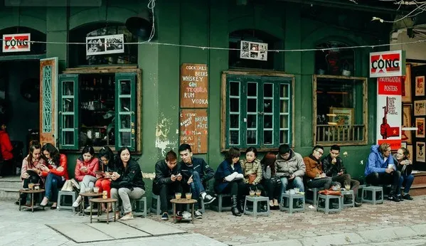 Văn Hóa Thưởng Thức Cà Phê Của Người Hà Nội