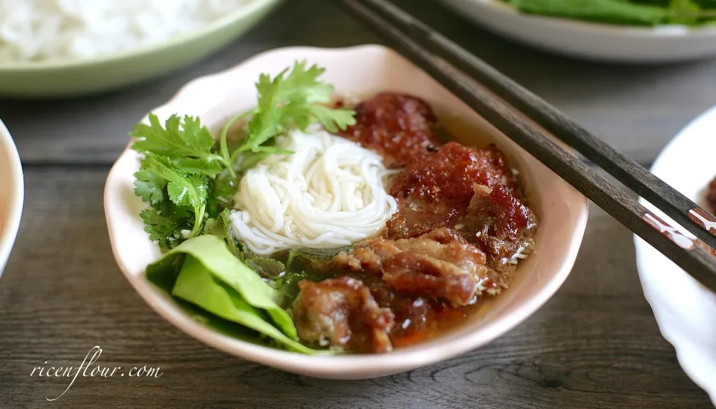 Cultural Etiquette: How to Enjoy Bun Cha Like a Local