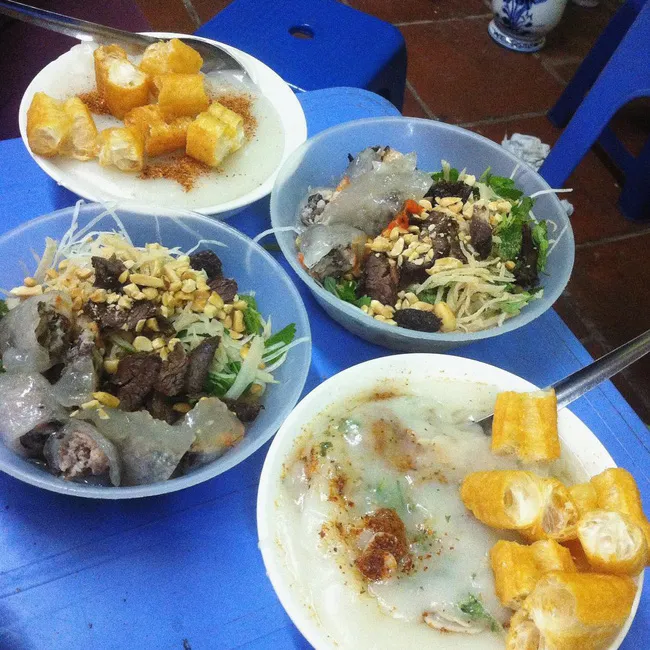 8 món ăn ngon nổi tiếng làm nên tên tuổi của khu ẩm thực Nghĩa Tân